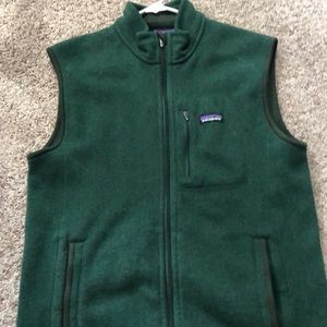 Men’s Patagonia sweater full zip vest. Excellent used condition large